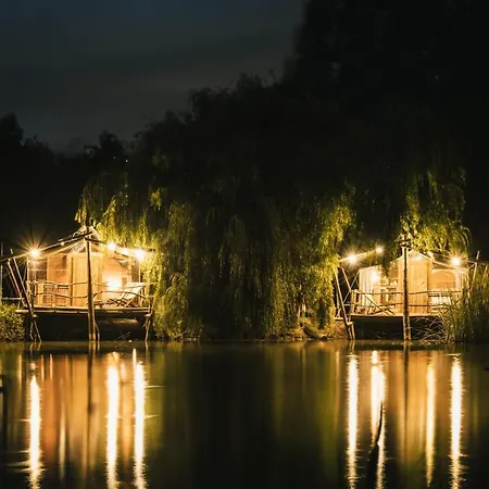 Parque Dos Monges Campismo de Luxo *