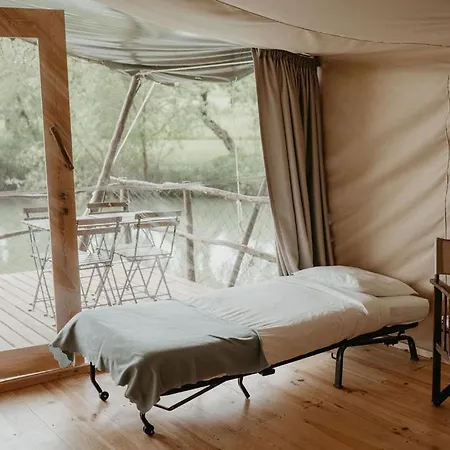 Luxury tent Parque Dos Monges