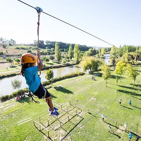 Campismo de Luxo Parque Dos Monges